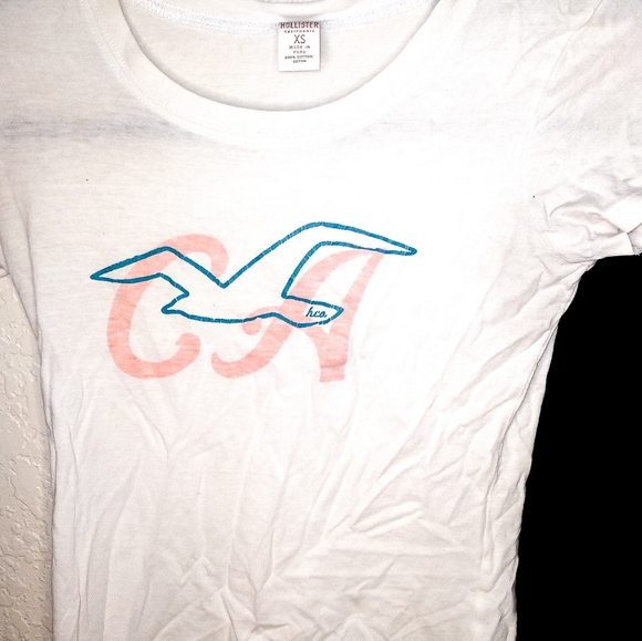 Hollister T shirt - Picture 1 of 3